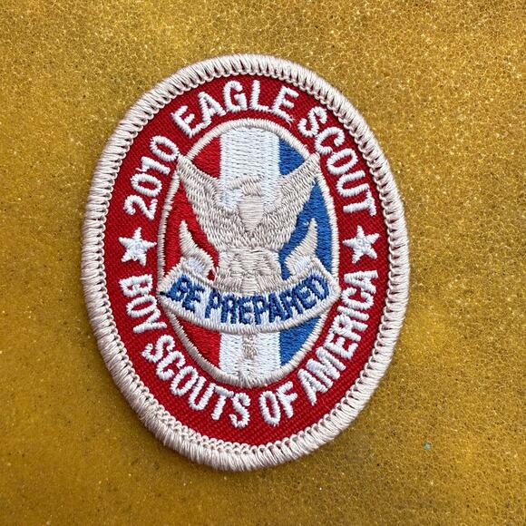 Boy Scouts of America 2010 Eagle Scout Patch - Picture 1 of 4